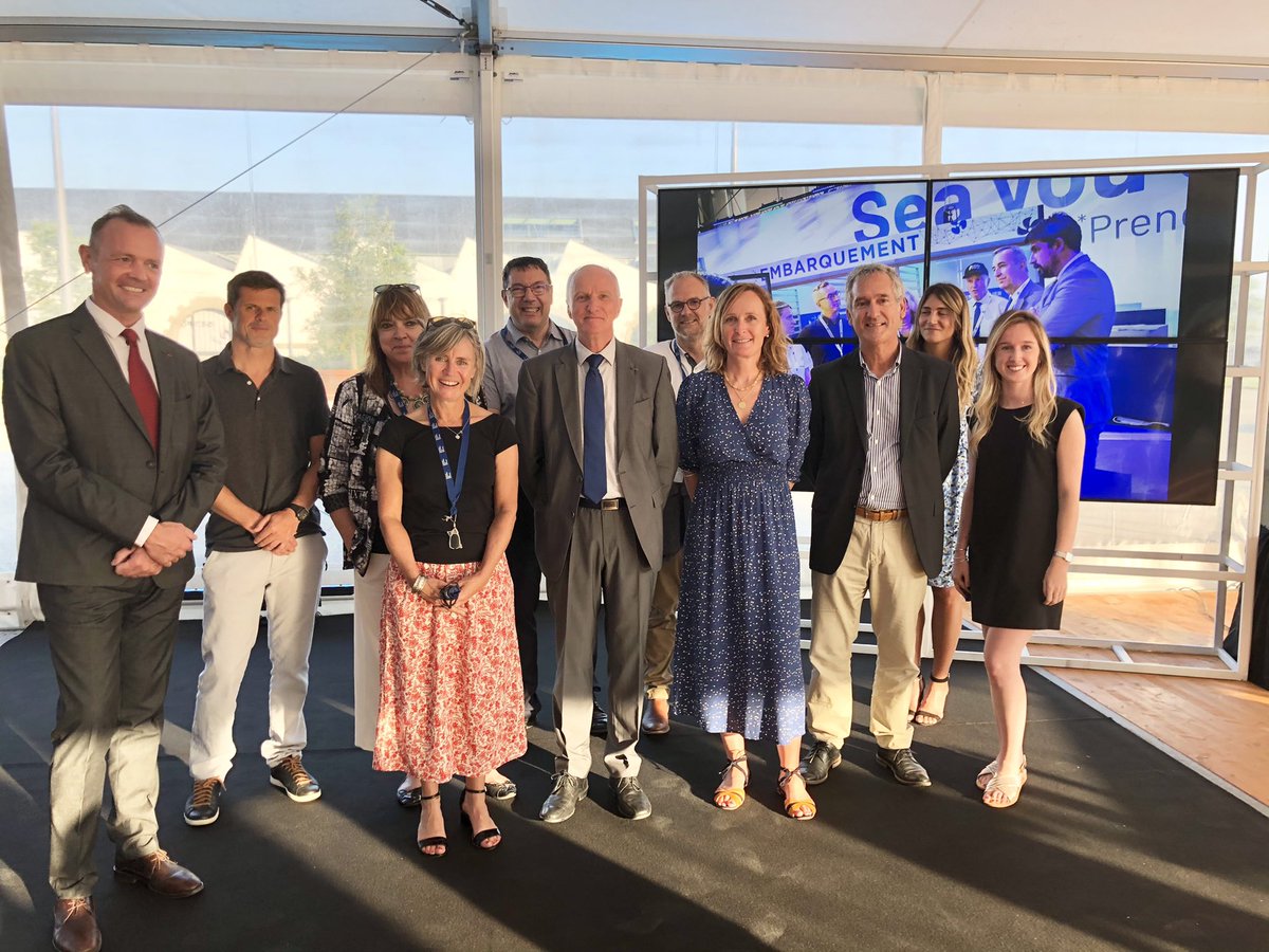 Bon vent Dominique SENNEDOT. 

Retrait bien méritée après 43 ans passées au service du monde maritime ⚓️
Une belle carrière professionnelle retracée par Hervé GUILLOU <a href="/navalgroup/">Naval Group</a> @LECAMPUS_ 

⚠️Dominique, n’oublie pas de prendre le temps de savourer le temps 😉