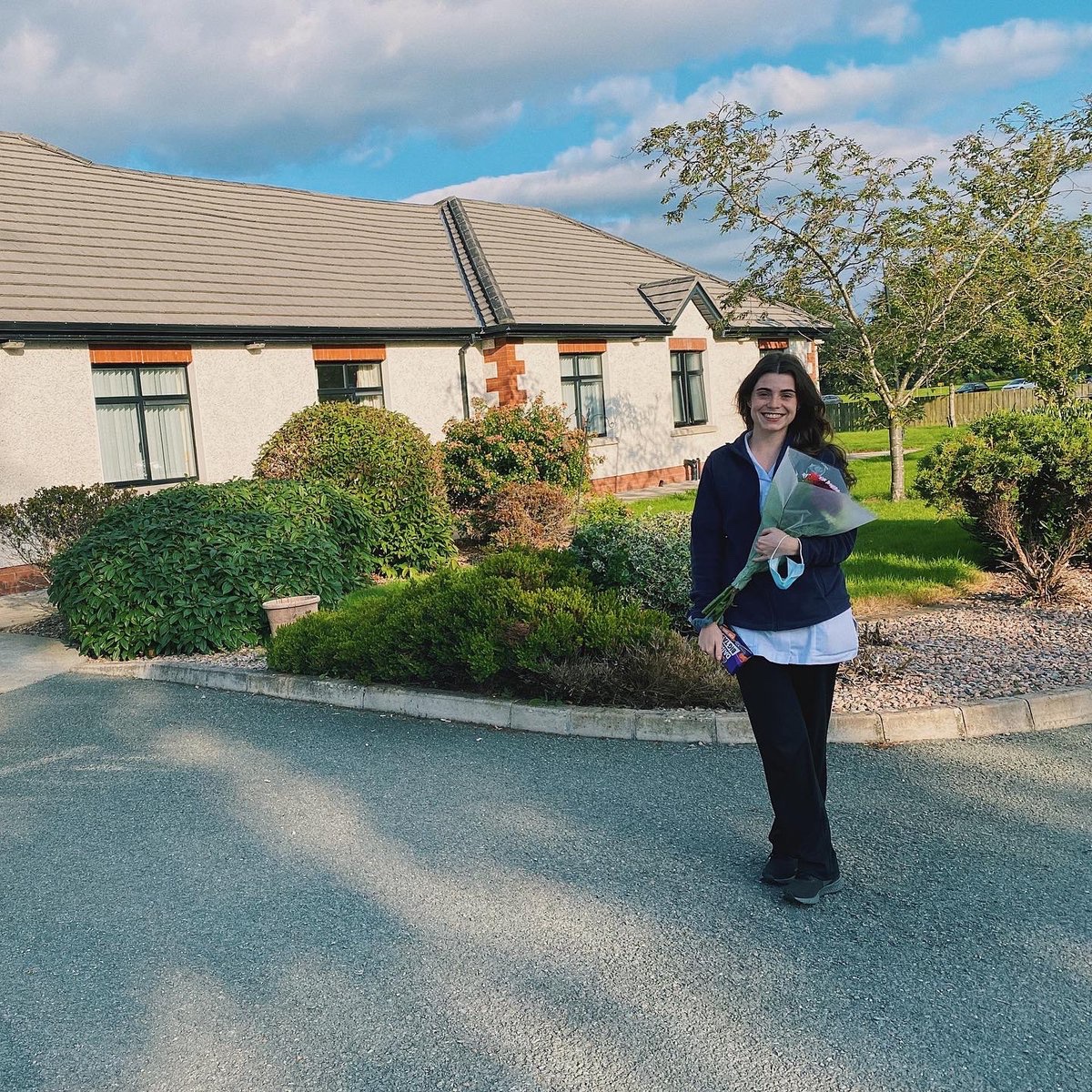 And just like that, my 4 year degree &amp; 9month internship is complete! 
My next shift will be as a Registered Psychiatric Nurse in the area I’ve always wanted to work 🥺
Huge shoutout to <a href="/YouthreachS/">YouthreachSwords</a> for giving me a second chance at education 7yrs ago &amp; making this possible 🥰