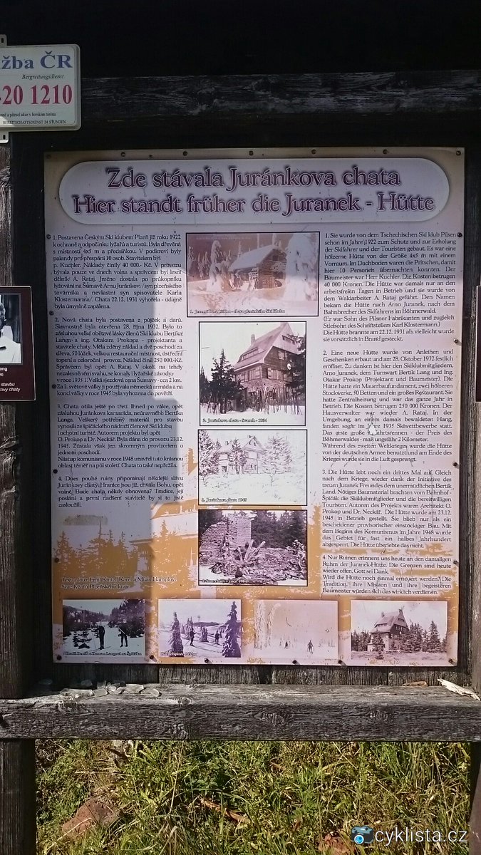 seniortour2000's tweet photo. Na #GrOsser nával jak na Řípu, tak honem pryč, už na Kokrháči jsme ale potkávali jen jednotlivce v protisměru z německé strany. #naturkino #panoramablick #Sumava #Bayerischerwald #seniorduo #FanoushiToDas 👟👍😀 https://t.co/bB0pA5a3E4