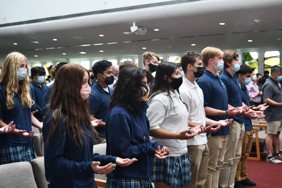 NazarethLGP's tweet photo. We were so privileged to be able to celebrate Opening School Mass in our beloved Alexine Chapel today. "God doesn't ask us to be worthy, only willing." #NazUnity https://t.co/tNR55bP1QV