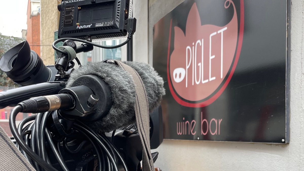 LouiseByrneNews's tweet image. “Melodrama and over-dramatics”... according to the Taoiseach.

Tonight I'll report @RTE_PrimeTime on the controversy that the Government just can't seem to shake*. 

*With thanks to @PigletWineBar