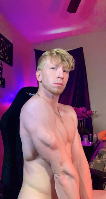 😘 https://t.co/w3indHFLKs<a href="/tag/fitfam"class="tags"><span>#fitfam</span></a><a href="/tag/model"class="tags"><span>#model</span></a><a href="/tag/fitness"class="tags"><span>#fitness</span></a><a href="/tag/ripped"class="tags"><span>#ripped</span></a><a href="/tag/muscle"class="tags"><span>#muscle</span></a><a href="/tag/sexy"class="tags"><span>#sexy</span></a>