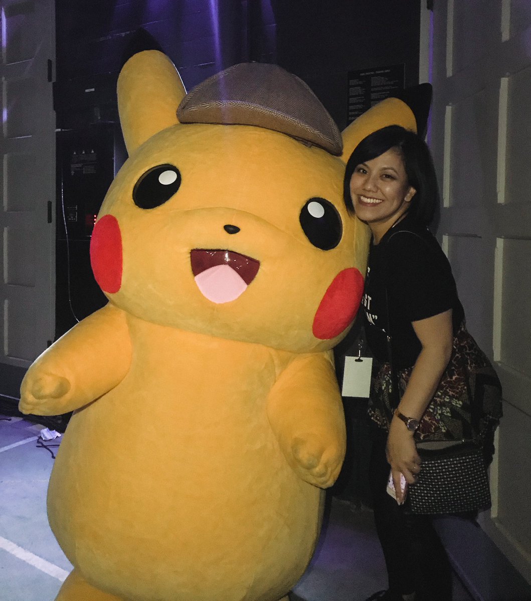 jennxlai's tweet photo. back in may 2019, i was @awkwafina’s point of contact at #IDENTITYLA by @ISATVofficial, where we were celebrating AAPI women and nora was one of the honorees 🥰 this was pre-#shangchi news so no buzz. it was a fun time and she was so wonderful! i also met a giant pikachu hahaha https://t.co/MelKke8VKE