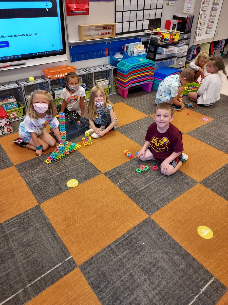 More kids working together.  <a href="/KMElem/">KM Elementary School</a>