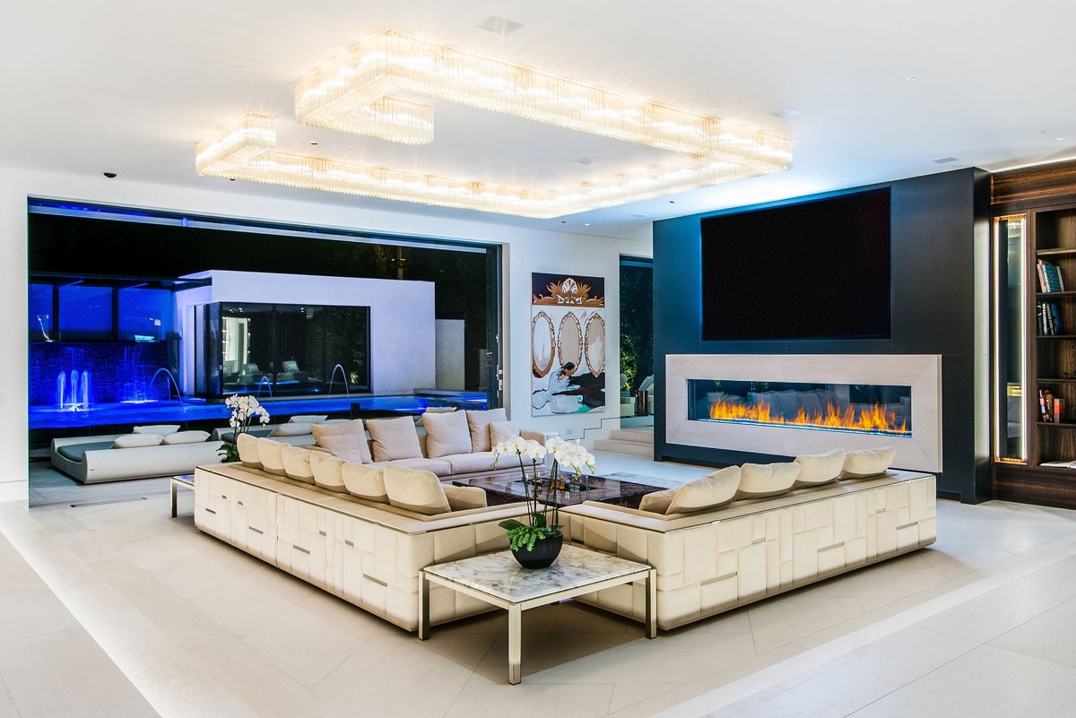 ketralighting's tweet photo. A multi-million dollar price tag, a subterranean garage-turned-showcase, an in-home nightclub and whole-house wellness . . . intrigued yet? 

Our new case study on this luxurious Beverly Hills Home reveals all: https://t.co/Len4AIwyK3
#ketralighting  #luxurydesign https://t.co/sp3Rs7byRE