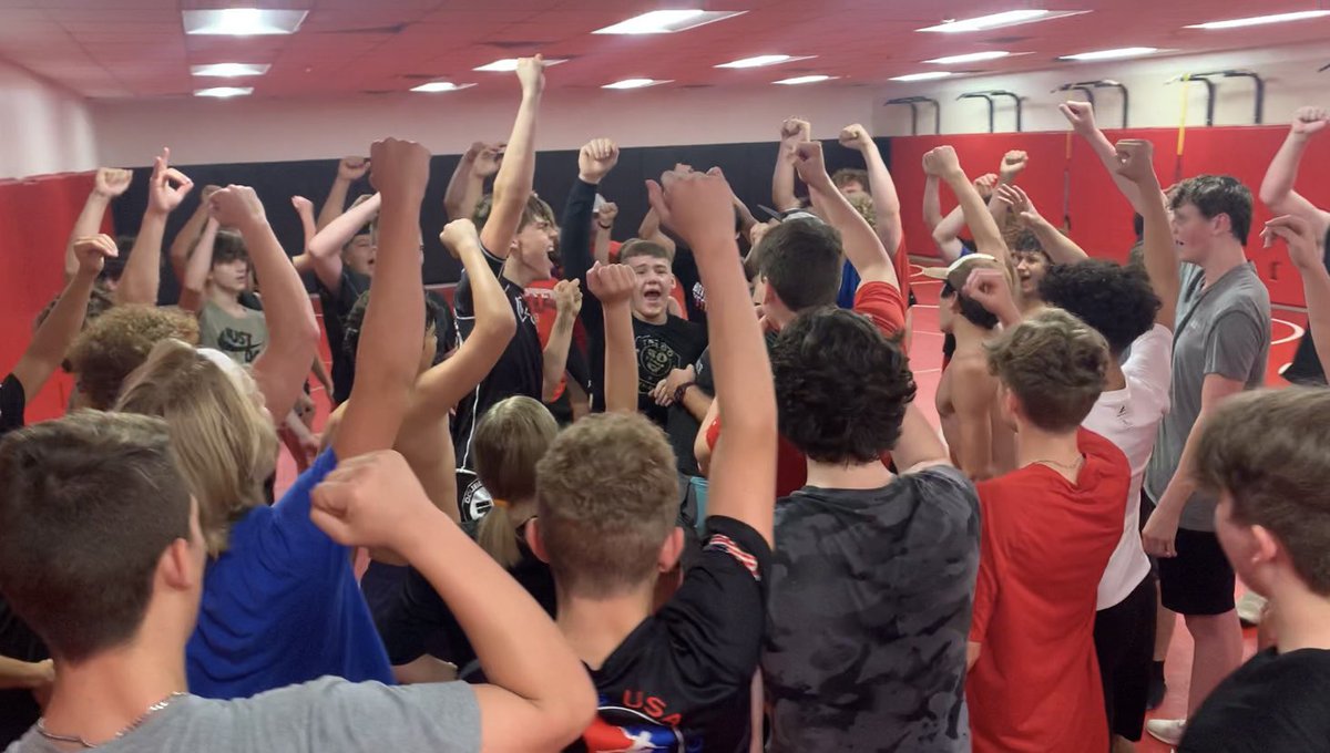 Performance Course (@pcnowisthetime) on Twitter photo Hit the halfway point this morning and the Marauders are ROLLING! <a href="/MarcusWrestling/">Marcus Wrestling</a> sees every day as an opportunity to show up and work like a State Champ! The goal is clear. Load the bus! 🚌💨
S/o to our <a href="/CareNow/">CareNow Urgent Care</a> ⭐️’s of Week 3, Chris, Sean and Jessica! #EmbraceTheGrind Hit the halfway point this morning and the Marauders are ROLLING! <a href="/MarcusWrestling/">Marcus Wrestling</a> sees every day as an opportunity to show up and work like a State Champ! The goal is clear. Load the bus! 🚌💨
S/o to our <a href="/CareNow/">CareNow Urgent Care</a> ⭐️’s of Week 3, Chris, Sean and Jessica! #EmbraceTheGrind