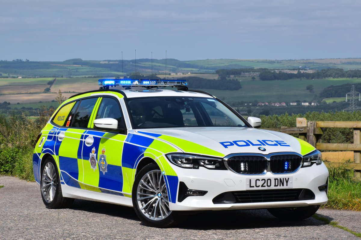 ShaunfromDurham's tweet photo. Did a few hours #volunteering at @DurhamRPU today, managed a nice shot of 1 of our recent additions to the fleet too! 🚔 https://t.co/oMtsgCy0Mp