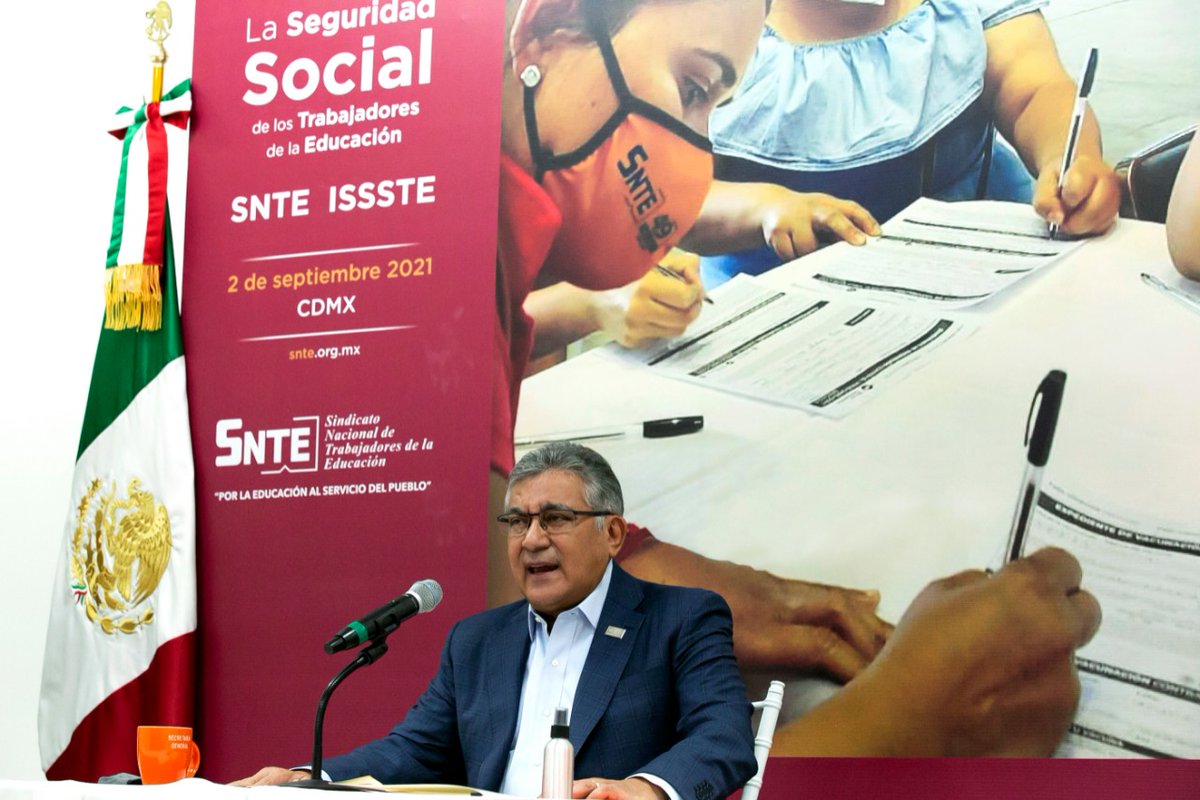 snteseccion32's tweet photo. #TodosSomosUno 🙋‍♂️🙋‍♀️

👉Webinar #SNTE 🍎📚 Prioridad a partir de regreso presencial a escuelas prevención✔️ detección✔️ y atención✔️ de casos #COVID19 🦠 Respetar derechos laborales en materia de seguridad social, fundamental: @ISSSTE_mx

Nota 👉 https://t.co/z9HuK9EmnA

#SNTE32 https://t.co/G2CkR4ayeN