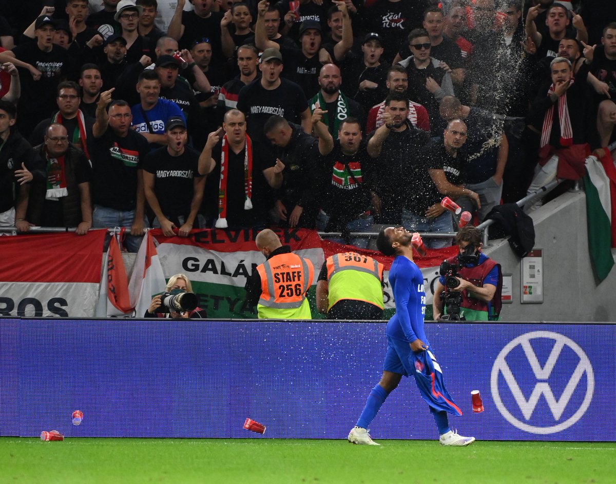 AlfiePottsH's tweet photo. Look at those faces...

Inject it 💉💉😍😍 https://t.co/MQ7jyoJAjp
