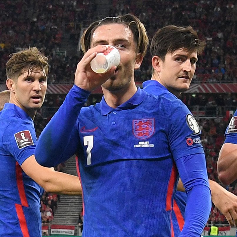 Footballtweet's tweet image. Cheers.