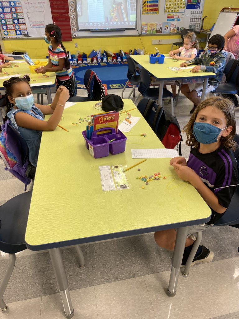 Mariner2nd's tweet photo. Today we made ordinal number fruit loop necklaces! What a fun way to practice our math skills! 😊 https://t.co/1rt0URb8oe