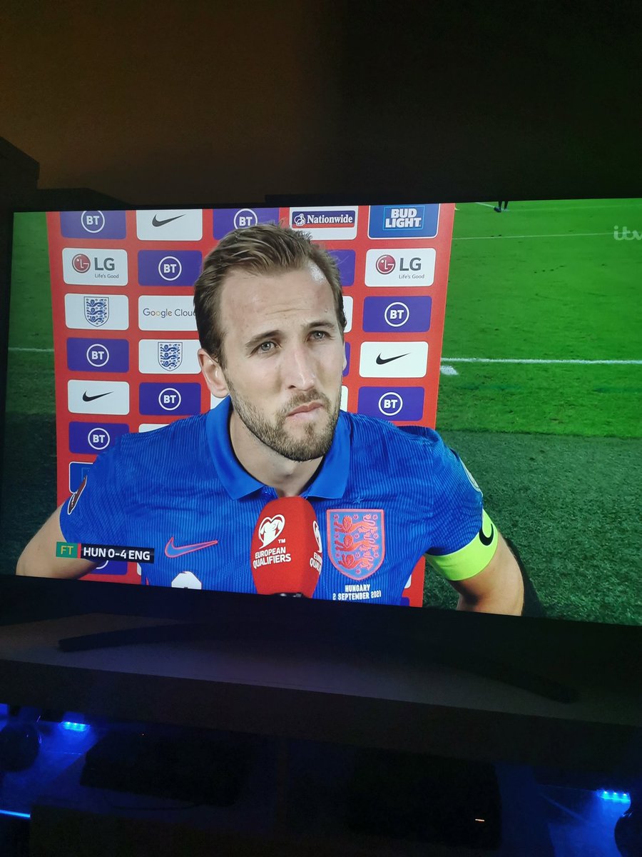 Why does it look like <a href="/HKane/">Harry Kane</a> is being interviewed by a giant on <a href="/ITV/">ITV</a>? Is <a href="/petercrouch/">Peter Crouch</a> holding the mic?

#football #lions #England #interview #giant