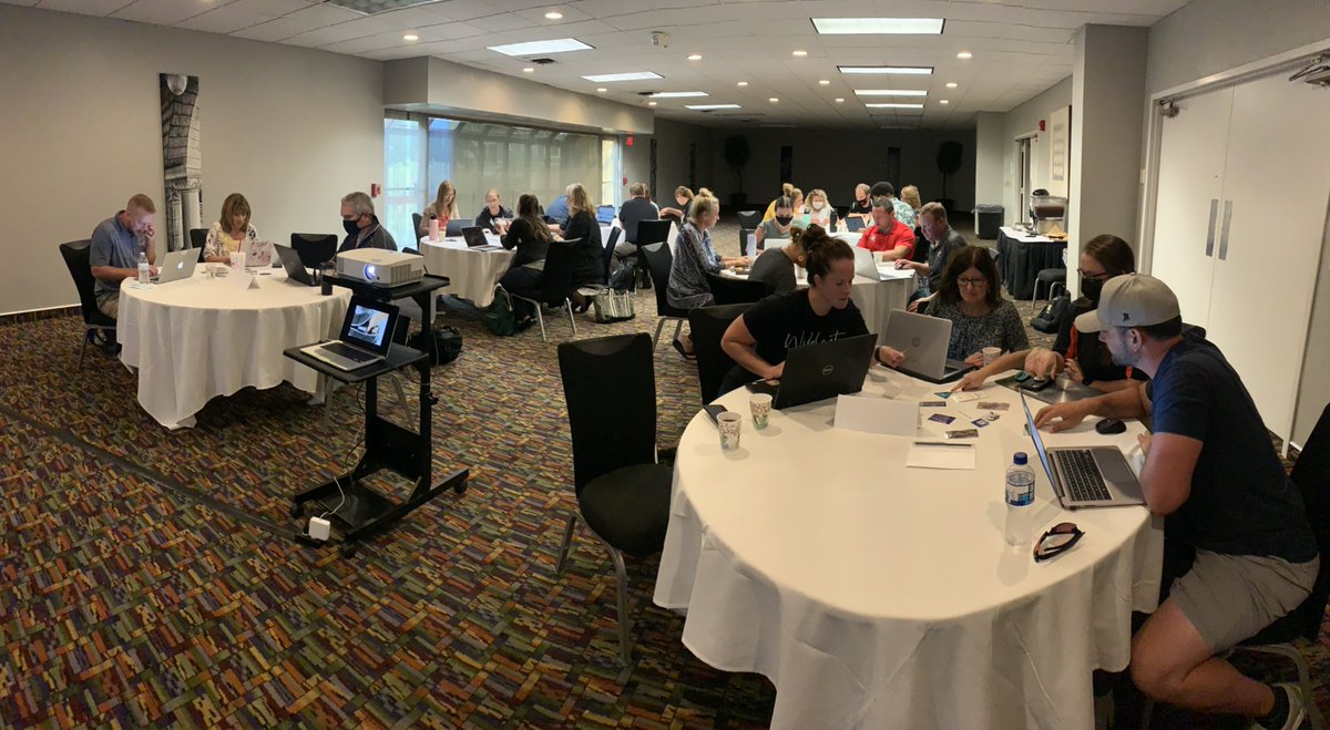 BrettFenton911's tweet photo. Fun times with @jimdillon24 @GreenbushESC in beautiful Manhattan, KS today π. HGSS teachers rolling up their sleeves for Casino Heist, Inquiry Design, & Rubrics all in one day #PDtime https://t.co/Eyq9d98zq8