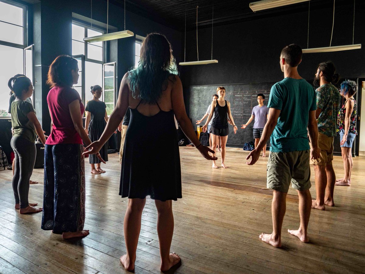 September offerings of The Embodied Voice start next week! Monday Morning Sound &amp; Movement Meditations begin Monday September 6th - join us to start your Fall term, and your Mondays, off on the right foot. A mindful, creative, expressive return mailchi.mp/66b91697cb6e/s…