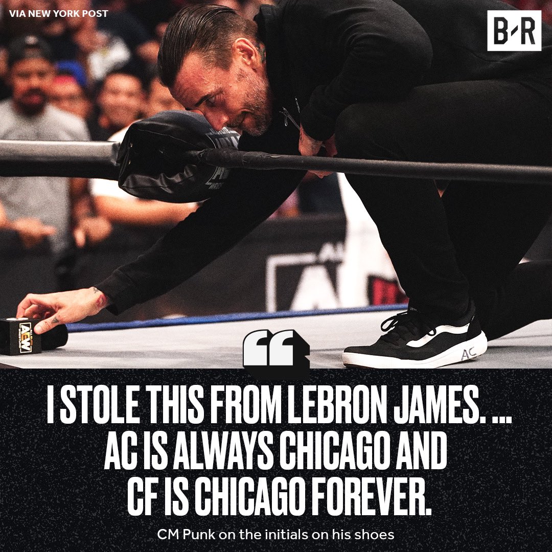 BRWrestling's tweet photo. .@CMPunk stays repping Chicago 💯 https://t.co/lRLY9SU9at