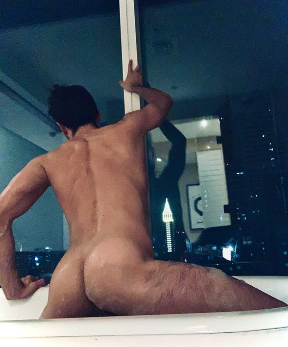 Admiring the view 🍑 😈 FREE #onlyfans here: https://t.co/JBhni2a2dj https://t.co/PzMOYyzjr5<a href="/tag/onlyfans"class="tags">#onlyfans</a>