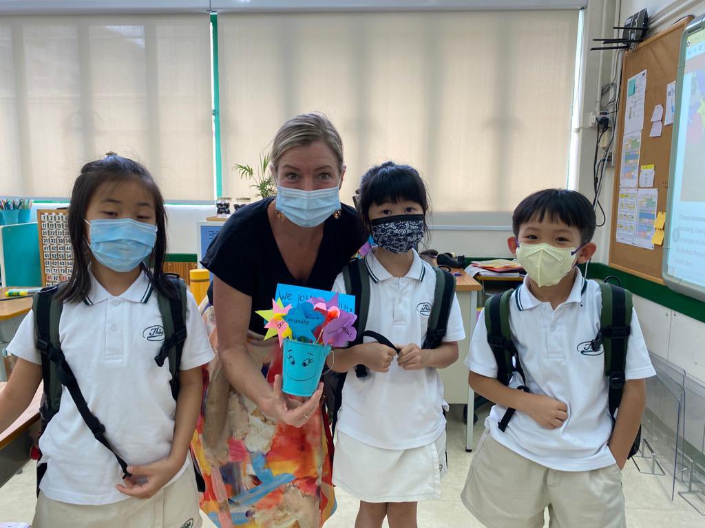 I received this wonderful bucket of adjectives that describe me yesterday from a Y3 class. It is now proudly displayed in my office. #bucketfiller #bucketfilling @ThinkSchoolHK #tis #thecaringschool