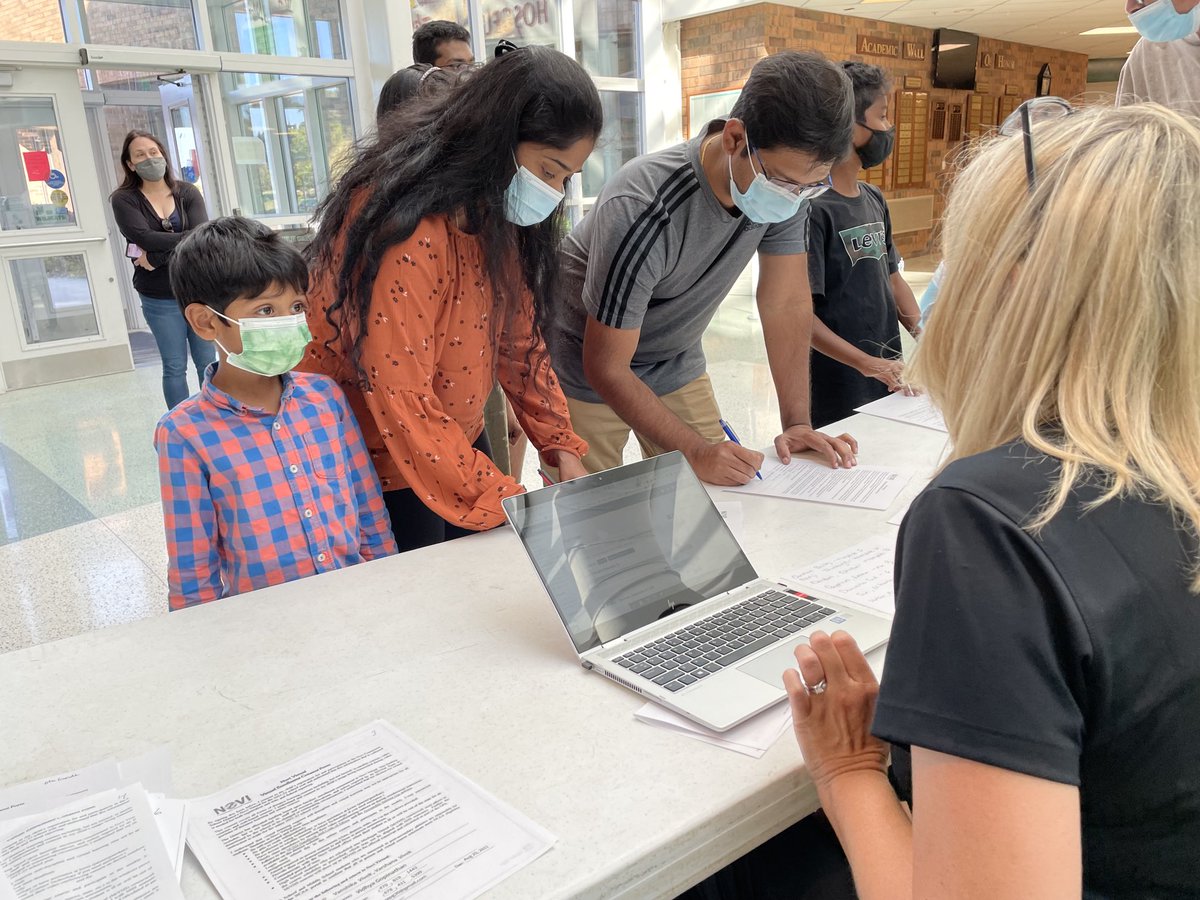 novivirtual tweet media