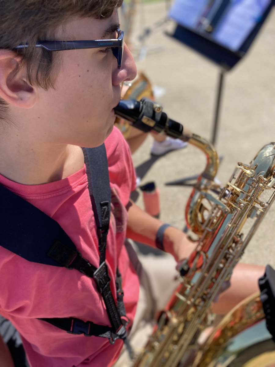Today’s weather was perfect for an outdoor ⁦<a href="/PowhatanHS/">Powhatan High School</a>⁩ Symphonic Band rehearsal!