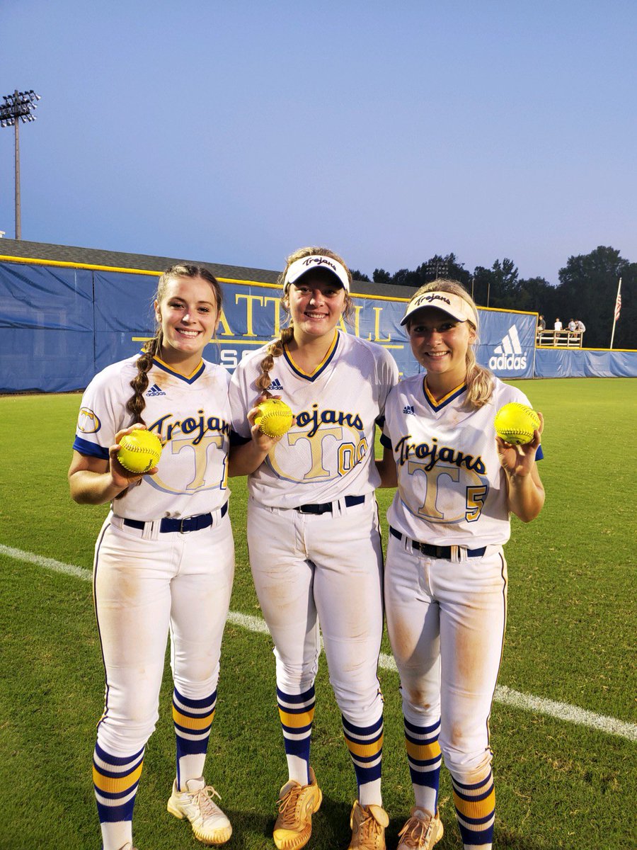 Another BIG region win tonight against MDS 13-3! <a href="/HaileyAlexus1/">Hailey Daughtry 💫</a> <a href="/LindseyPaul33/">lindsey paul</a> <a href="/GMCJCSB/">Georgia Military College Softball</a> <a href="/tattnallsports/">TATTNALL ATHLETICS</a>