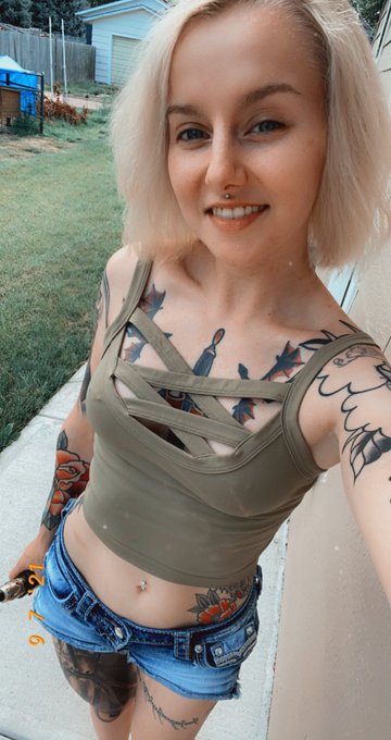 Go check out my twitch soon! I’m streaming and going live very soon. 
https://t.co/KZVTCtGcLs https://t