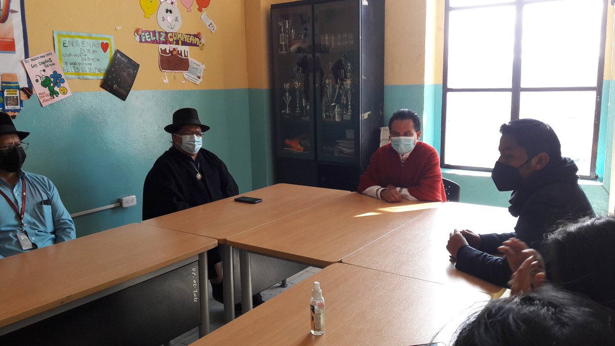 En Quito la UEIB "Amawta Rikchari", realizó inaguración d año lectivo 2021-2022, participó el asambleísta <a href="/ManuelMedinaQ/">Manuel Medina</a>, presidente d la Comisión d Educación <a href="/AsambleaEcuador/">Asamblea Nacional</a>. La #COIQ presentó las demandas y propuestas para fortalecimiento d SEIB d pueblos indígenas en la urbe
