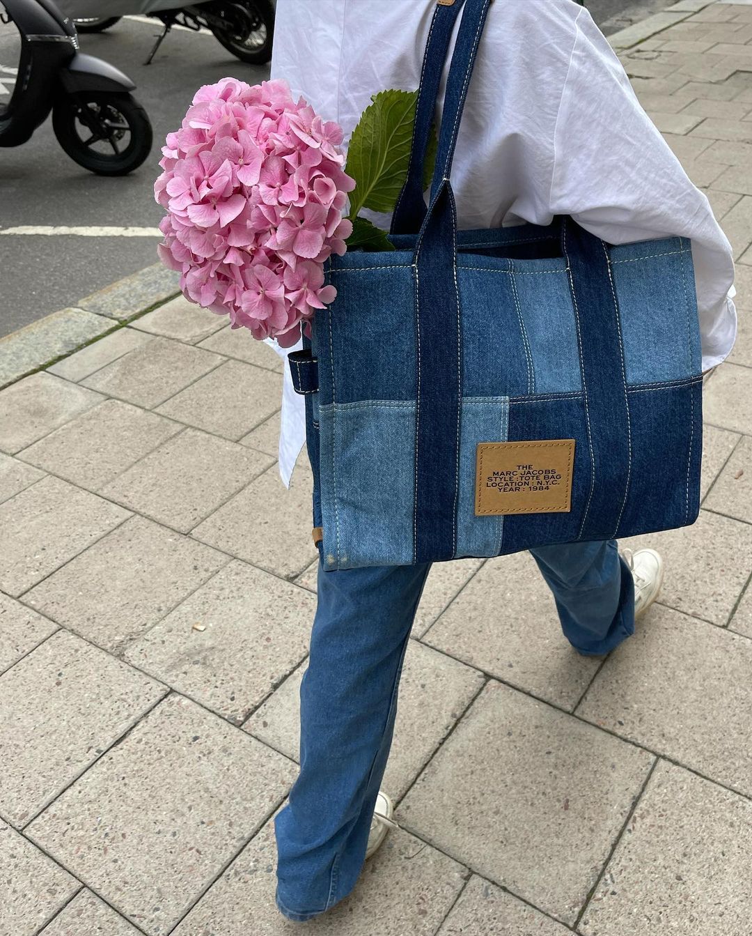 Marc Jacobs on X: Matilda wears THE DENIM TOTE BAG.   / X