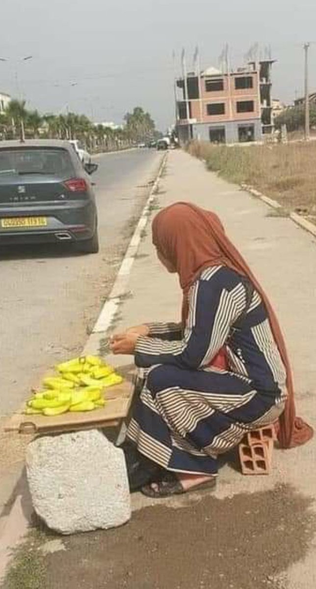 TarakZeddam's tweet photo. للوهلة الأولى ضننت أن الصورة من بلد آخر ..

عند الله تجتمع ا��خصوم ⁦☝️⁩ https://t.co/v5YXaw63A6