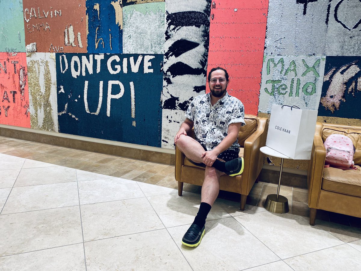 Cellosea1986's tweet photo. Ain't gotta ever talk about it when you are about it // Just bought a new car, not to drive it, but to walk around it #thursdayvibes #thursdaymood #ThursdayMotivation #maxjello #HungryForMore https://t.co/oNKOiHjJrZ