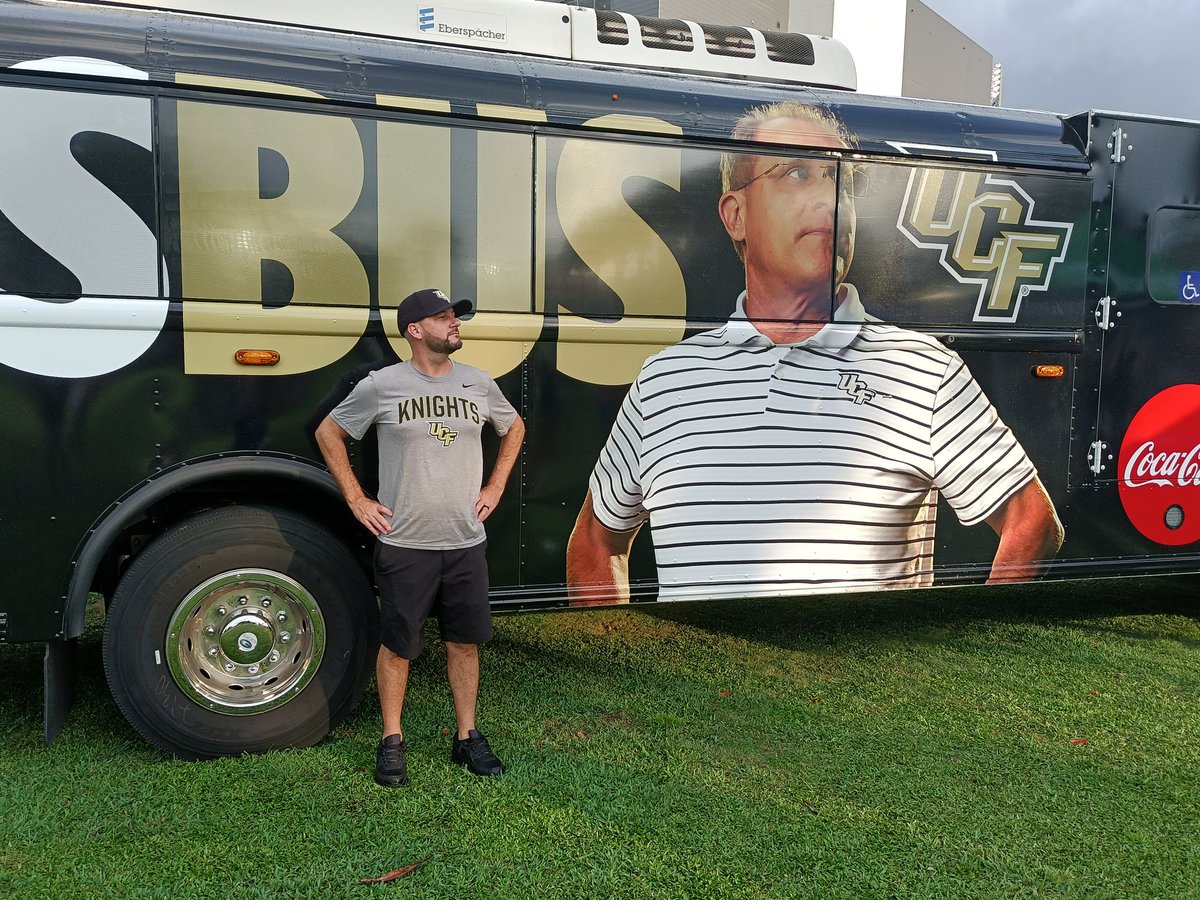 ItsYaBoyStyles's tweet photo. We out here #GoKnights #ChargeOn https://t.co/vUGOoXiulQ