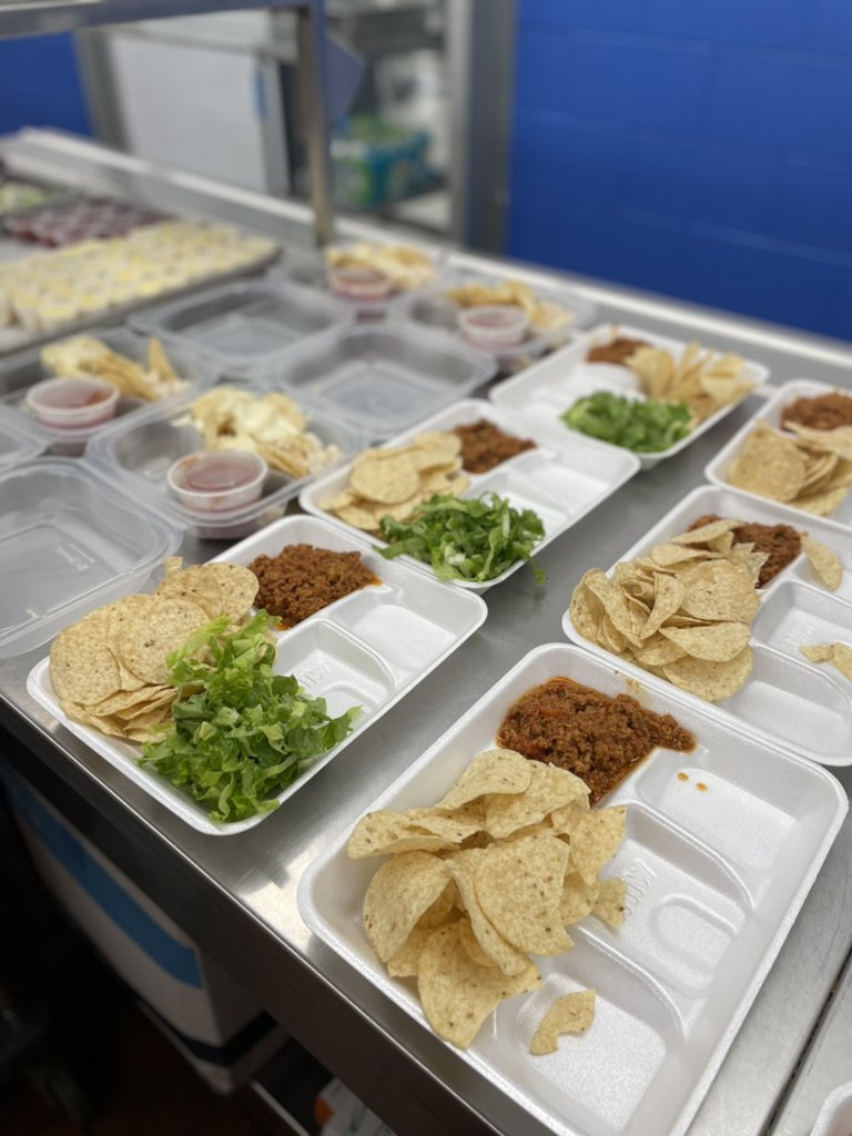 pelhamnutrition's tweet photo. What an amazing week it was @PelhamPSD We are so happy to be back and even more excited to be in the cafeteria! @PMSPelham @PESPelham @PHSPelham https://t.co/9BAab5rtpL