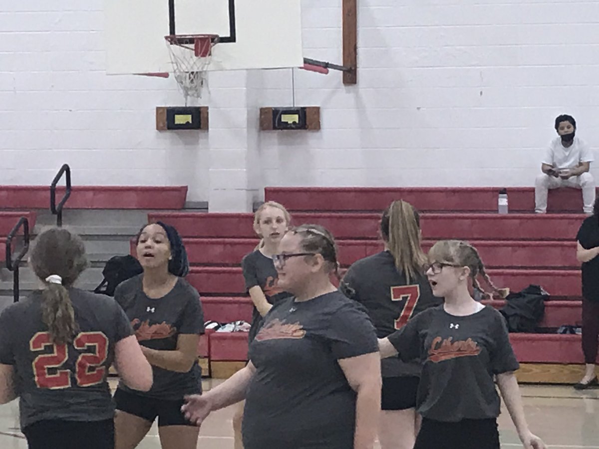 LionsAthletics's tweet image. #LCSVBALL MS Girls defeat Lakeview 25-15, 25-19 this evening!  Congrats the Coach Bremer on her first dub!