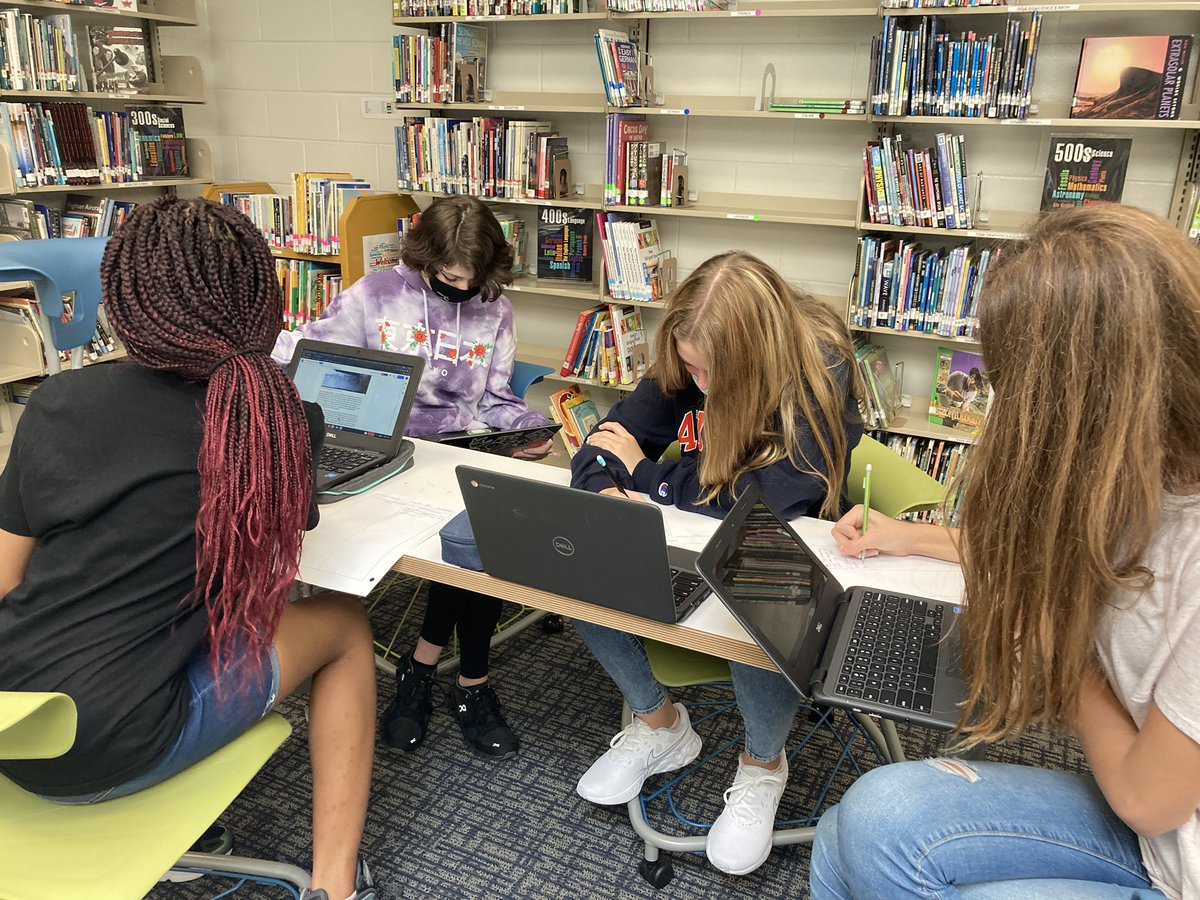 diminor1's tweet image. Today, these same students became experts in finding allusions via jigsaw activities with the novel Restart by @gordonkorman .
Great job @AlisonDParker ‼️