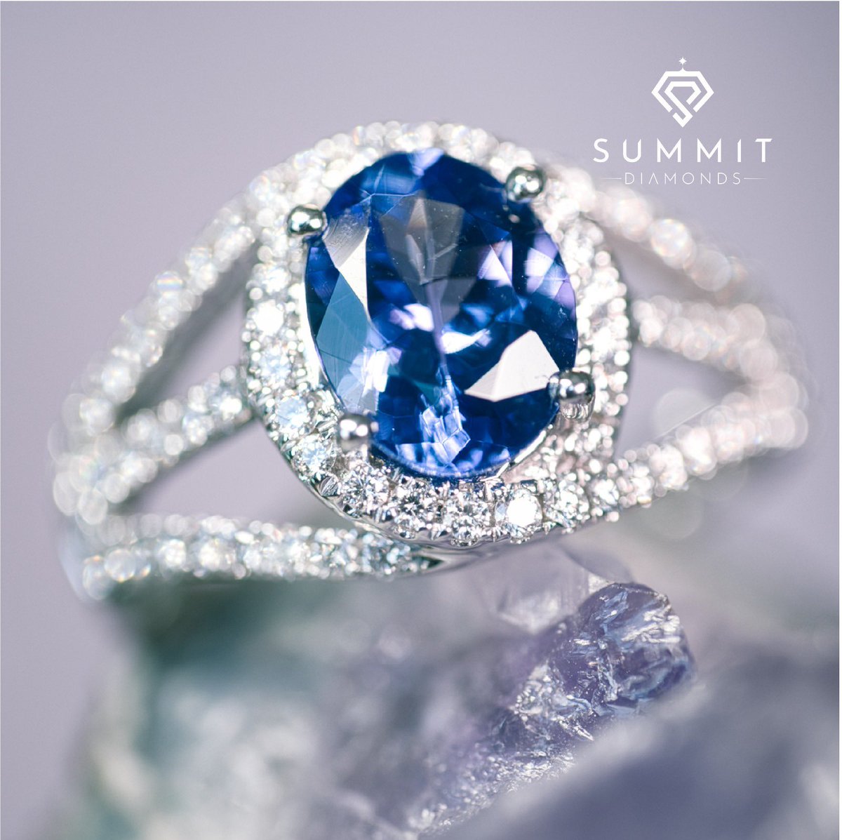 DiamondsSummit's tweet photo. When looking at this #OvalSapphire &amp; #Diamonds ring, I can only think of the beautiful moments worth wearing this #ElegantPiece. If you like to stand out of the ordinary with #sophistication, you and I must talk. 
Visit #SummitDiamonds at 736 Granville St., Suite 1126, Vancouver. https://t.co/aV05QMav6X