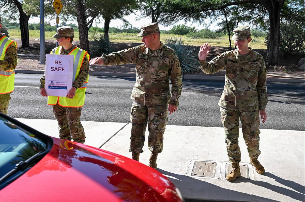 wolfpack_90's tweet photo. CSM Everette and I started off our day with some Buffalo Soldier team-building PT and then greeted motorists at the Buffalo Soldier Gate. Connecting with others is one way we can take care of ourselves and others. 
Connect to protect--Support is within reach!
#BuildLeaders https://t.co/Fet3xjqYHk