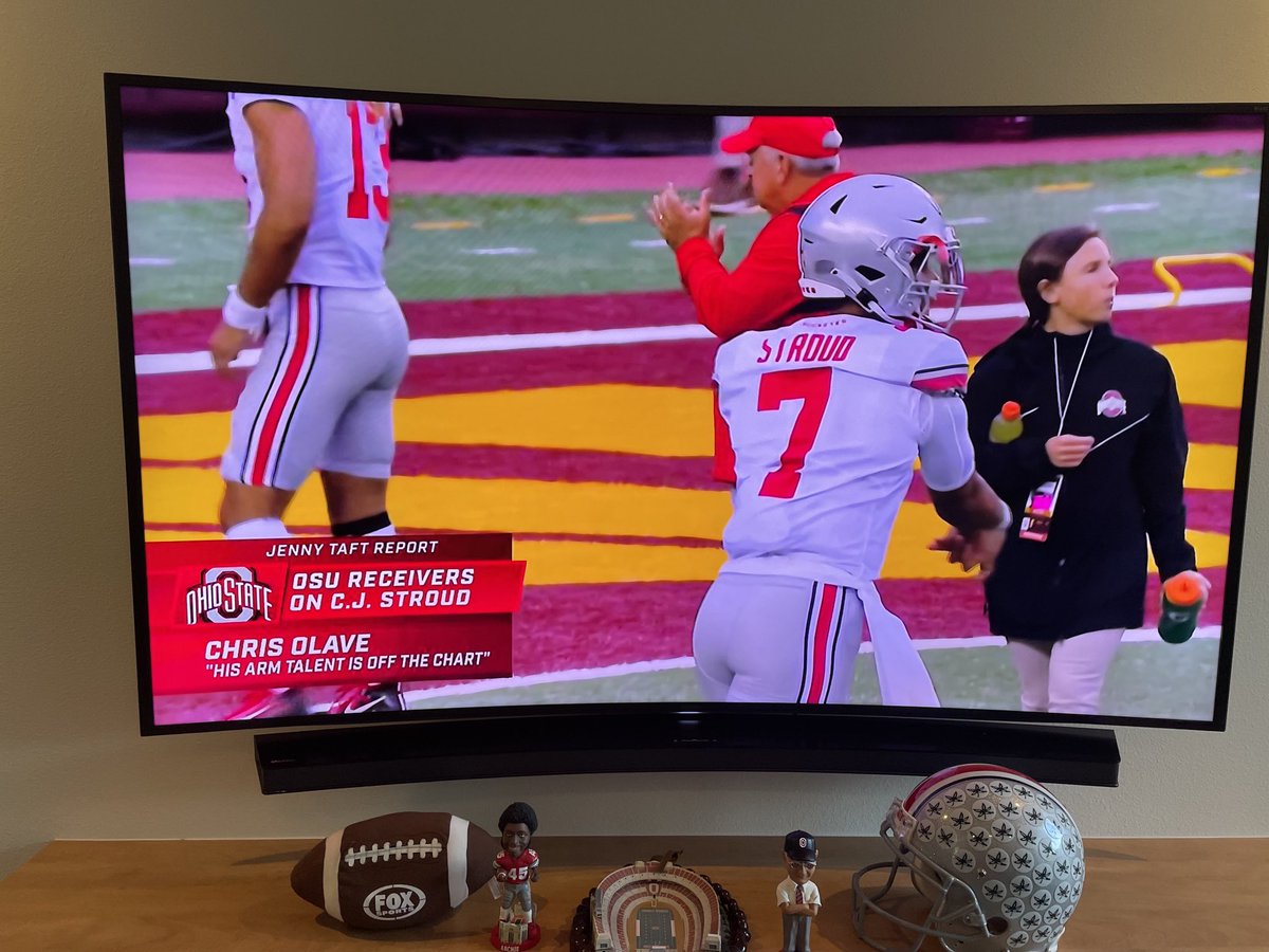 RocketmanelonT's tweet photo. #Archie #Woody #CJ all ready to go!
#GoBucks
#OSUv.Minn
#FoxCollegeFootball https://t.co/2o4xM6OW6U