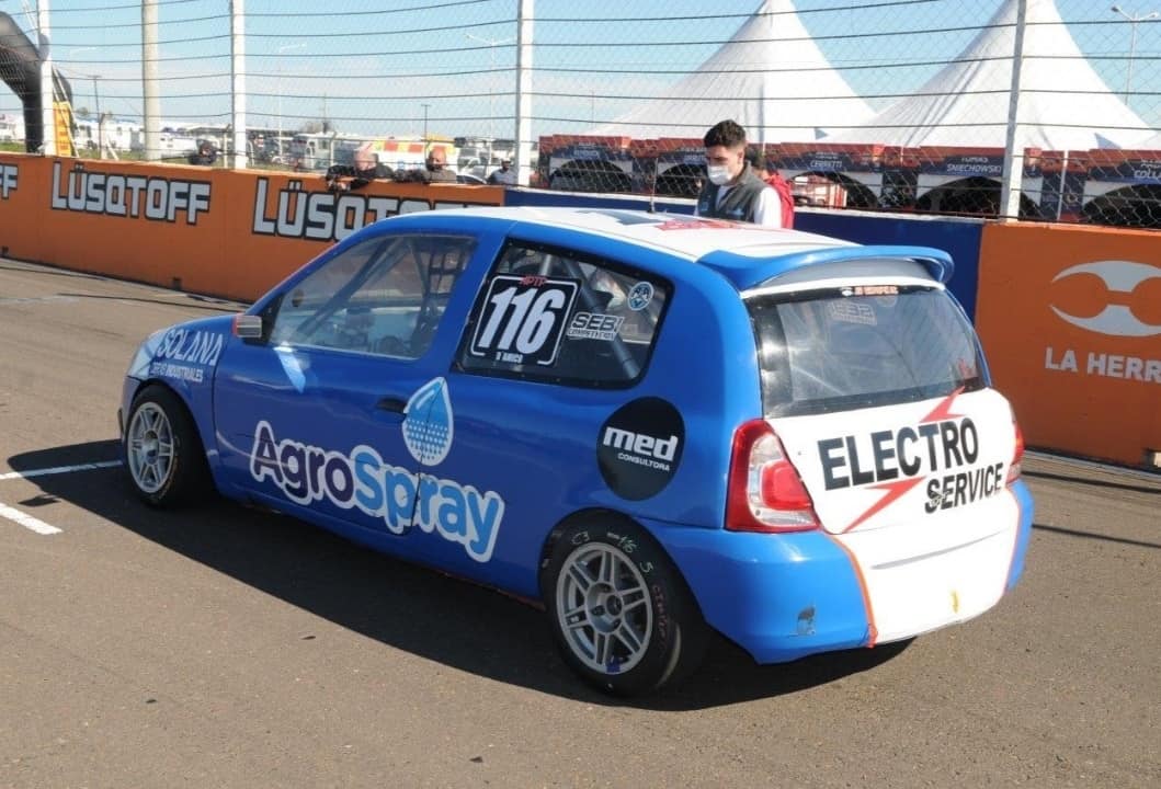DAmicoAndres's tweet photo. Concentrado en lo que viene @AutodromoRos, la ansiedad aumenta pero la tranquilidad de que tengo un gran equipo me permite concentrarme en buscar otro gran resultado, gracias @AgroSprayAR @ruseguros @consultoramed @SolanaSRL #ElectroService https://t.co/hcutRKG3HS