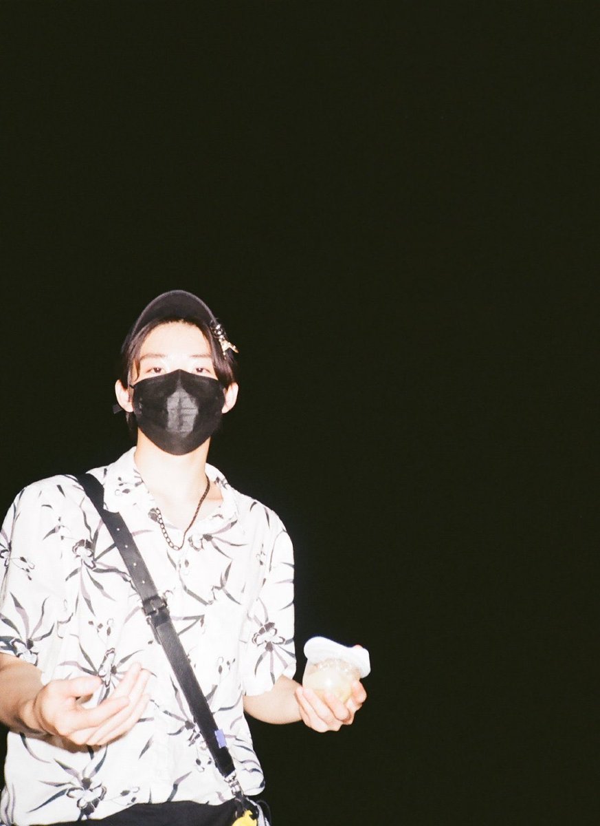 📁 ᴊᴜɴᴋʏᴜ 📸
  ㄴ 준규 남친짤 타래