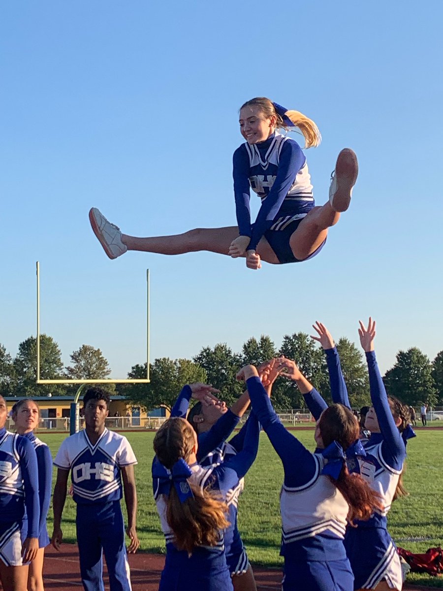 Oakcrest_HS's tweet photo. Football Final: Oakcrest defeats Buena 34-0! Falcons start the season 2-0. @Oakcrest_Sports https://t.co/l2fTGs8hnG