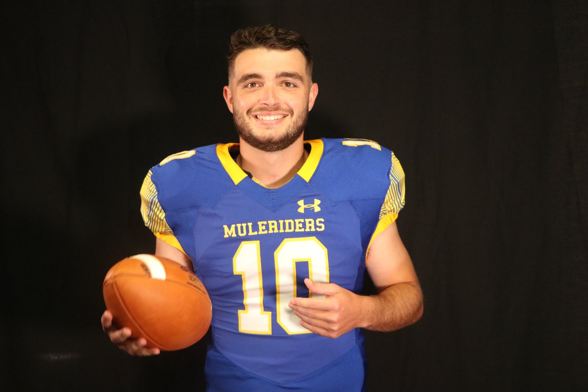 SAUFootball's tweet photo. SAU - 19
NWOSU - 3

@haydenmalloryy hits Micah Small over the middle for a TD to cap off a six play 75-yard drive‼️

#RideForTheBrand | #GoMuleriders | #D2FB https://t.co/akKgkKc5Pi
