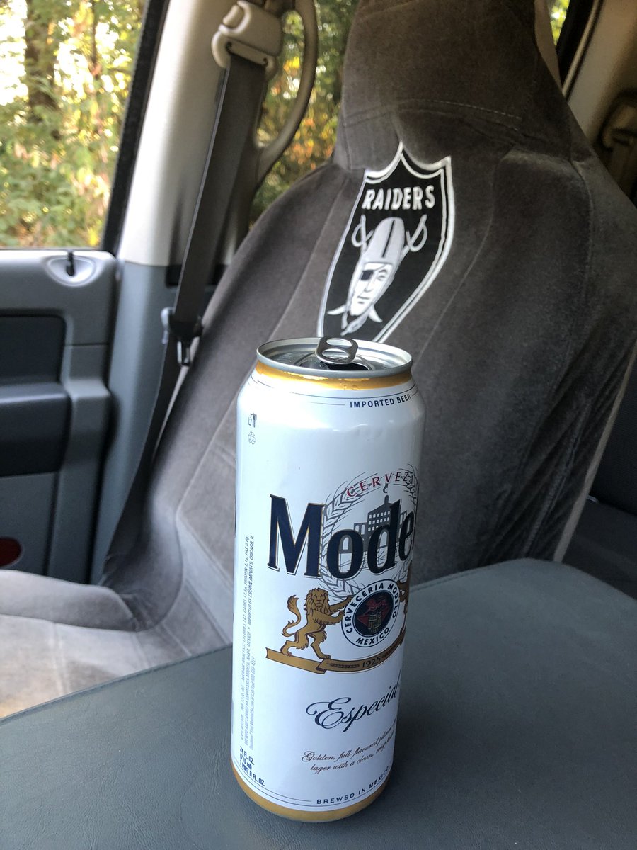 Jrg8Jrg's tweet photo. Salud itβs #Modetime Foo!!! π» #RaiderNation!!! https://t.co/9nZAJqqzwt