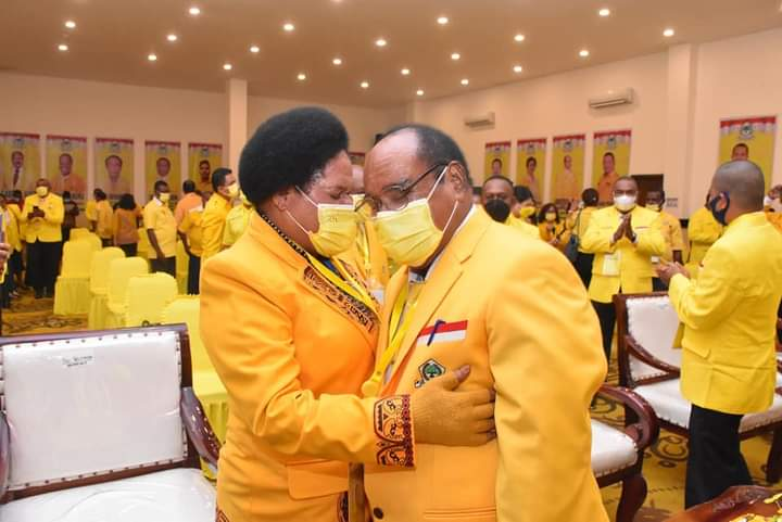LamberthusJ's tweet photo. Kami akan berupaya lebih keras lagi, agar Kota Sorong bisa turun ke level 2, atau bahkan bisa menjadi zona hijau. Ini merupakan bentuk pelayanan nyata, yang kami berikan sebagai pemerintah dan kader partai kepada masyarakat. #SorongMaju @kabargolkarnews @fraksigolkar https://t.co/ddeMQ8JZWI