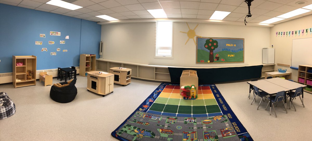 LamontPals's tweet photo. After our Meet and Greet sessions today, we are even more excited to welcome all of our PALS students next week! #LME #PALS @LamontLions https://t.co/YRbxcSlASM