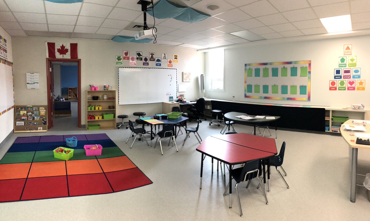 LamontPals's tweet photo. After our Meet and Greet sessions today, we are even more excited to welcome all of our PALS students next week! #LME #PALS @LamontLions https://t.co/YRbxcSlASM