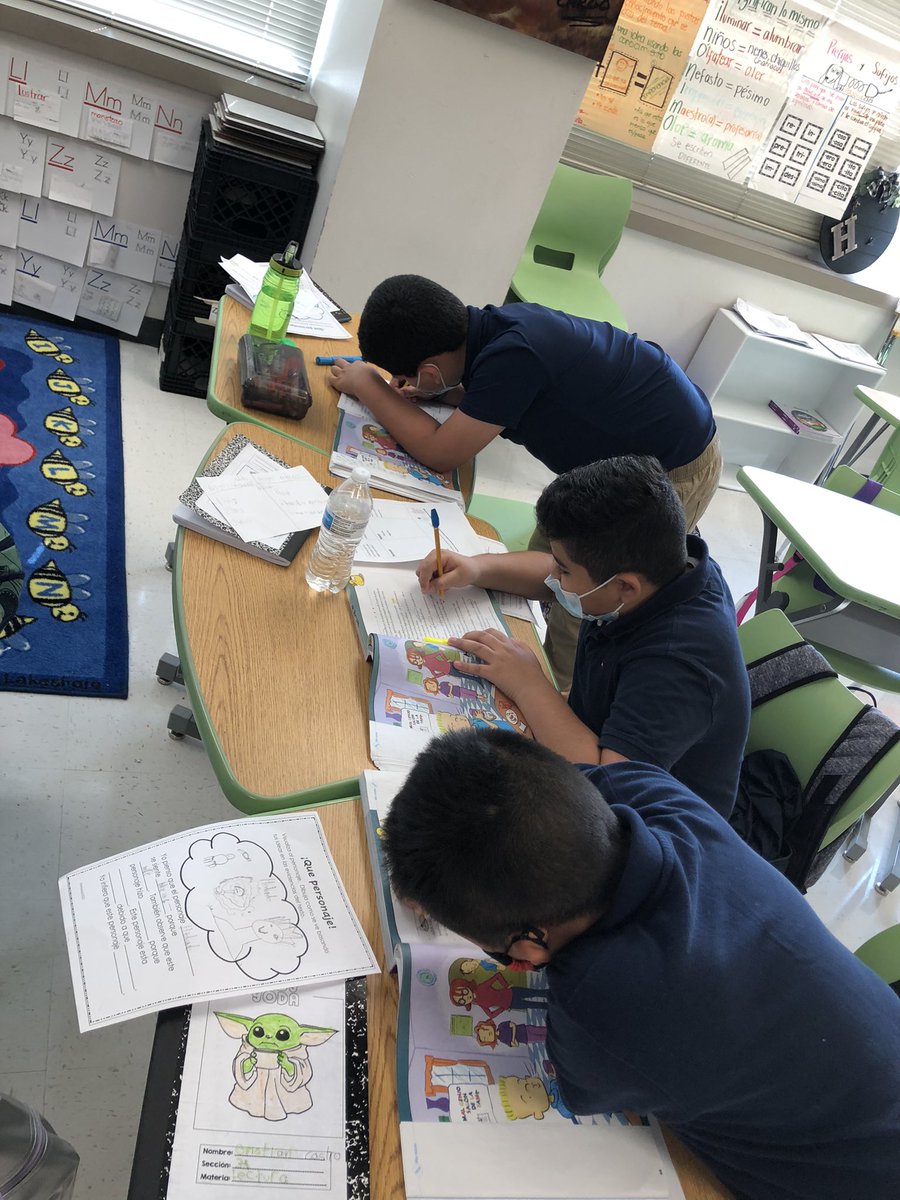 Cristin47444819's tweet photo. Today we were working on characters and using evidence from the text to justify our answers. I can say I feel so proud of my third graders.  #readingteacher #ACEdisd #tigerpride #disdproud #truett🐯. @GabrielleMErvin https://t.co/aUZaXtzA7p