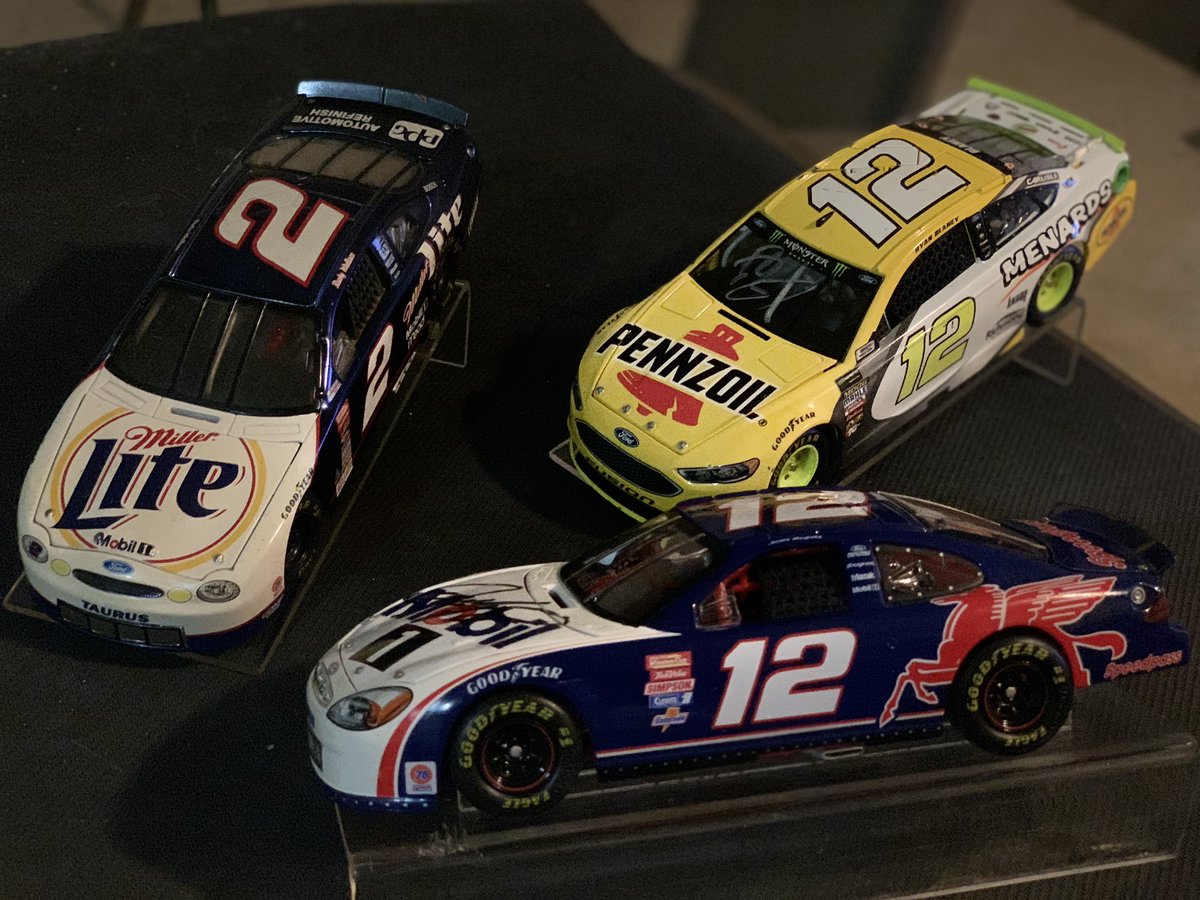 CFlem351's tweet photo. @Team_Penske the @jeremymayfield_ Mobil 1 was absolute 🔥! Love that Blue. https://t.co/SnN11MaGXV