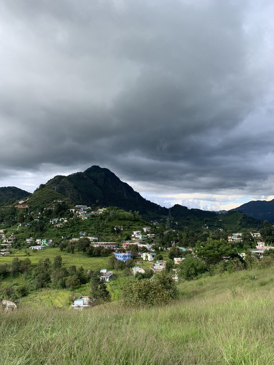 anoop0567's tweet photo. ⛰🏡 https://t.co/qLnwflRloH