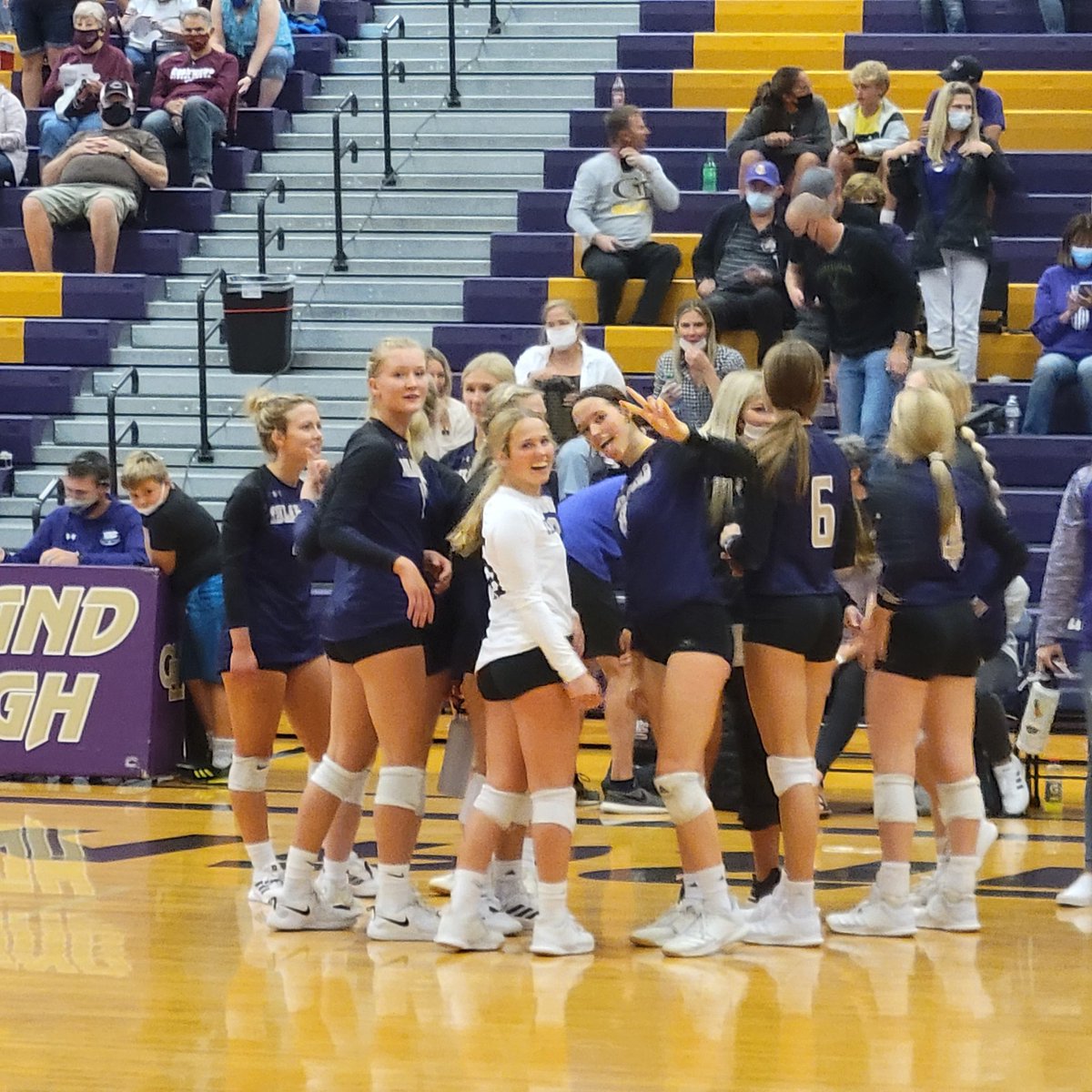 Islanders take set 2--25 to 12.   
Proud of you. Great win.<a href="/GishActivities/">WearPurple...BeGold</a>