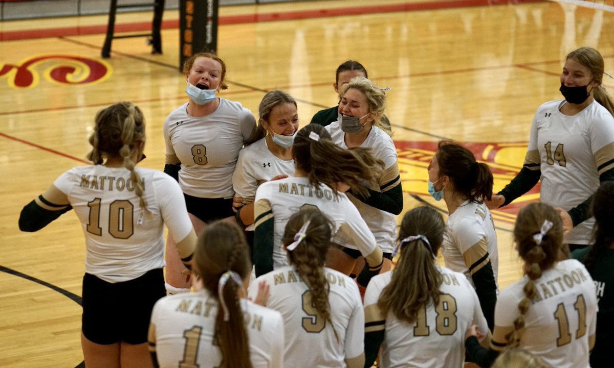 Varsity Volleyball: Mattoon defeats Charleston 2-0 tonight at Charleston High School.