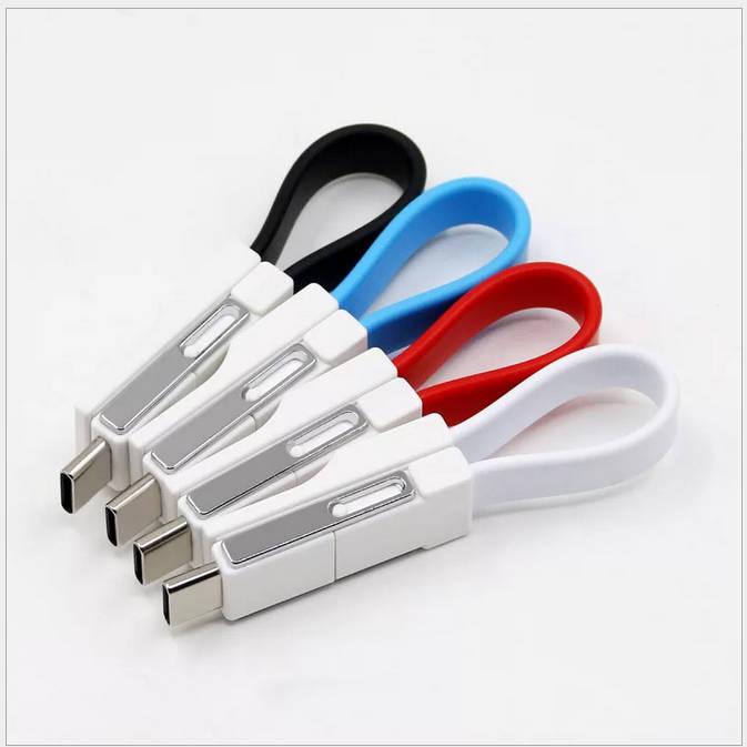 usbfever's tweet image. 3-in-1 #Keychain #USBChargeCable.

It is designed to have 3 connectors: #USBc, #MicroUSB and for #iPhone too.

You can use it to charge your own phone and share the convenience with your friend and your beloved too.

usb-fever.com/products/mini-…

#iPhone12ProMax